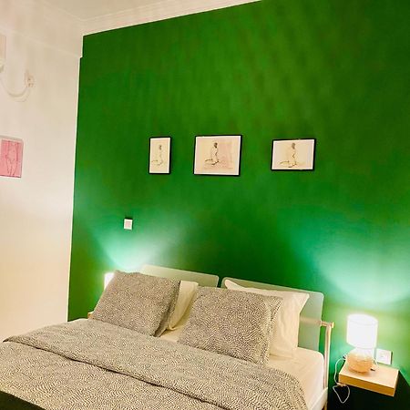 Antinoros Inn, Stylish Apartment,3' To Metro Athén Kültér fotó