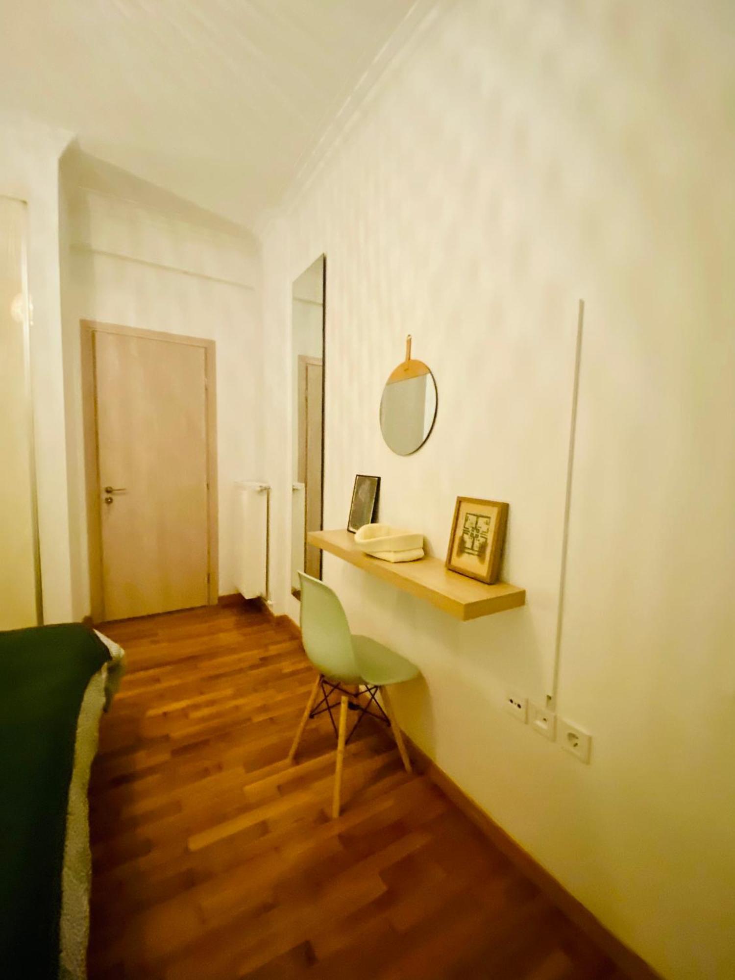 Antinoros Inn, Stylish Apartment,3' To Metro Athén Kültér fotó