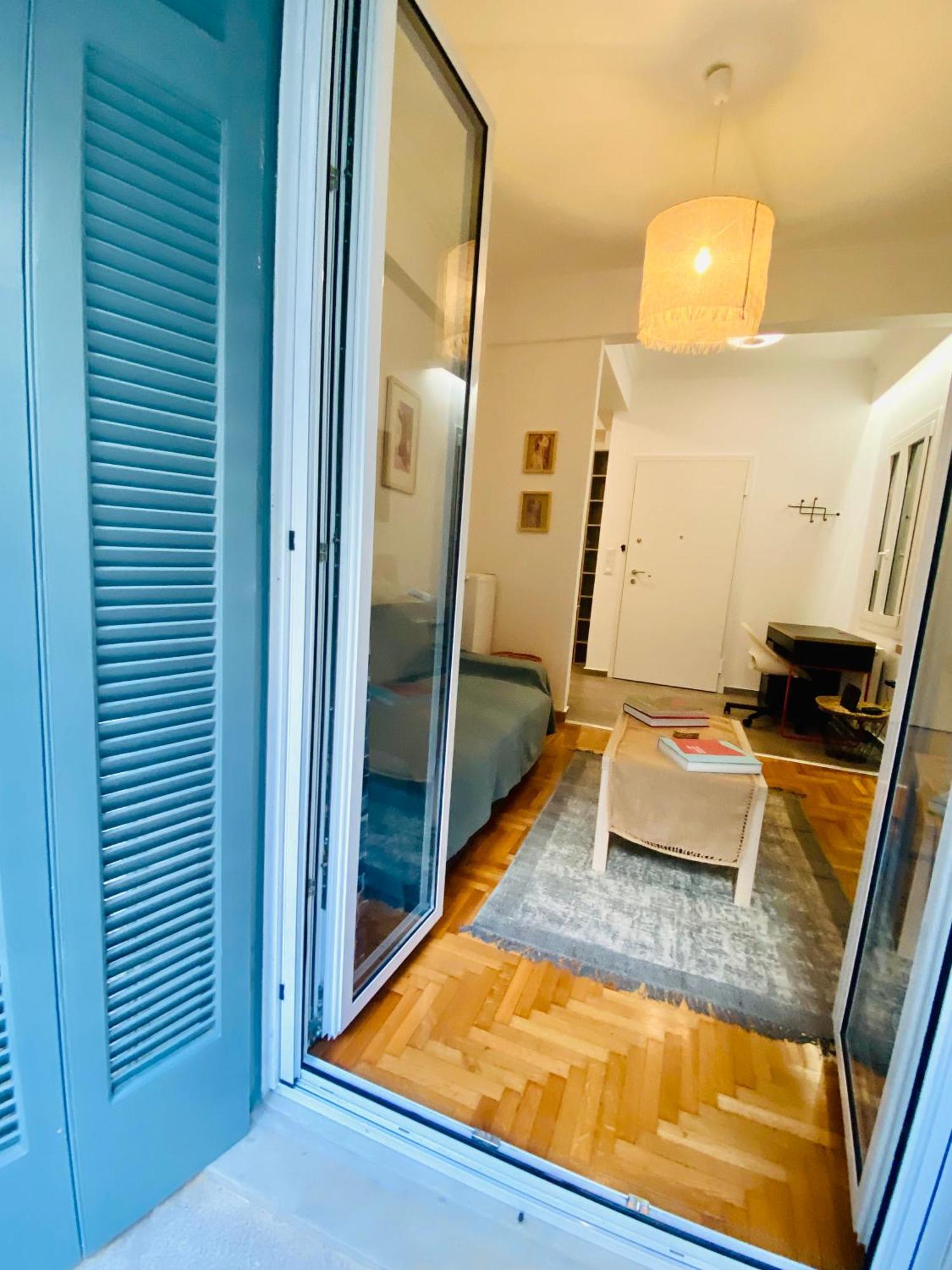 Antinoros Inn, Stylish Apartment,3' To Metro Athén Kültér fotó