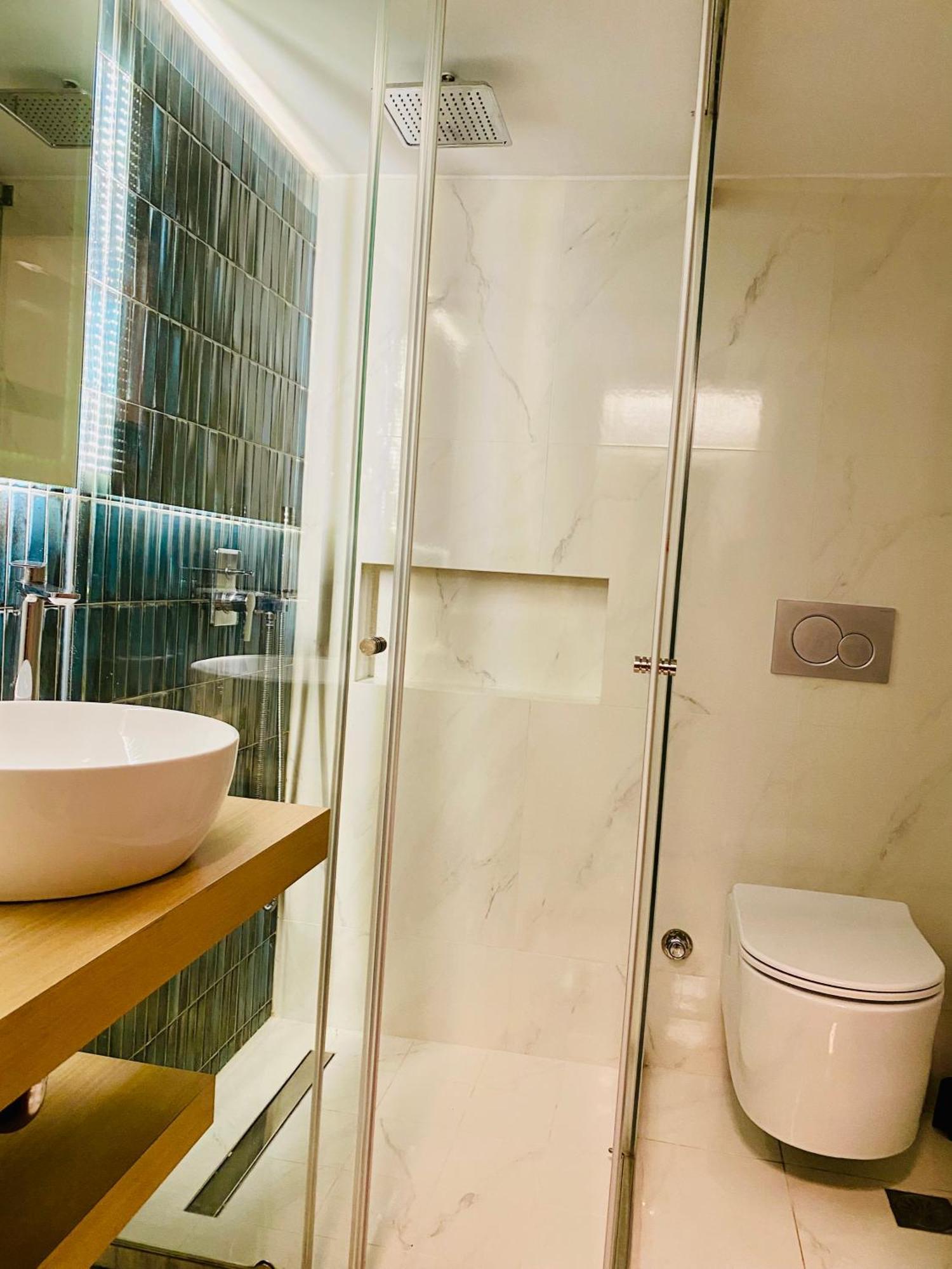 Antinoros Inn, Stylish Apartment,3' To Metro Athén Kültér fotó