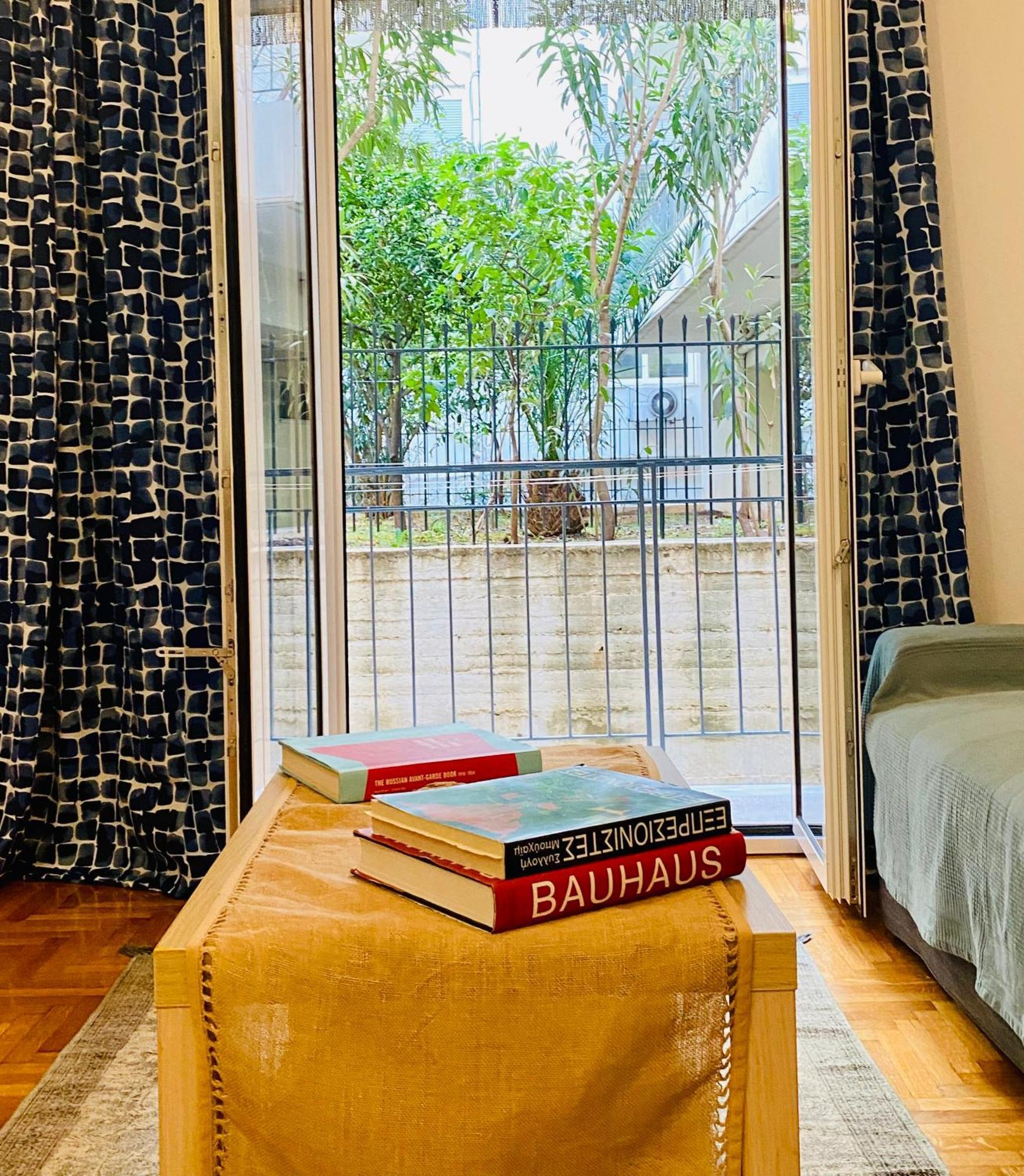 Antinoros Inn, Stylish Apartment,3' To Metro Athén Kültér fotó