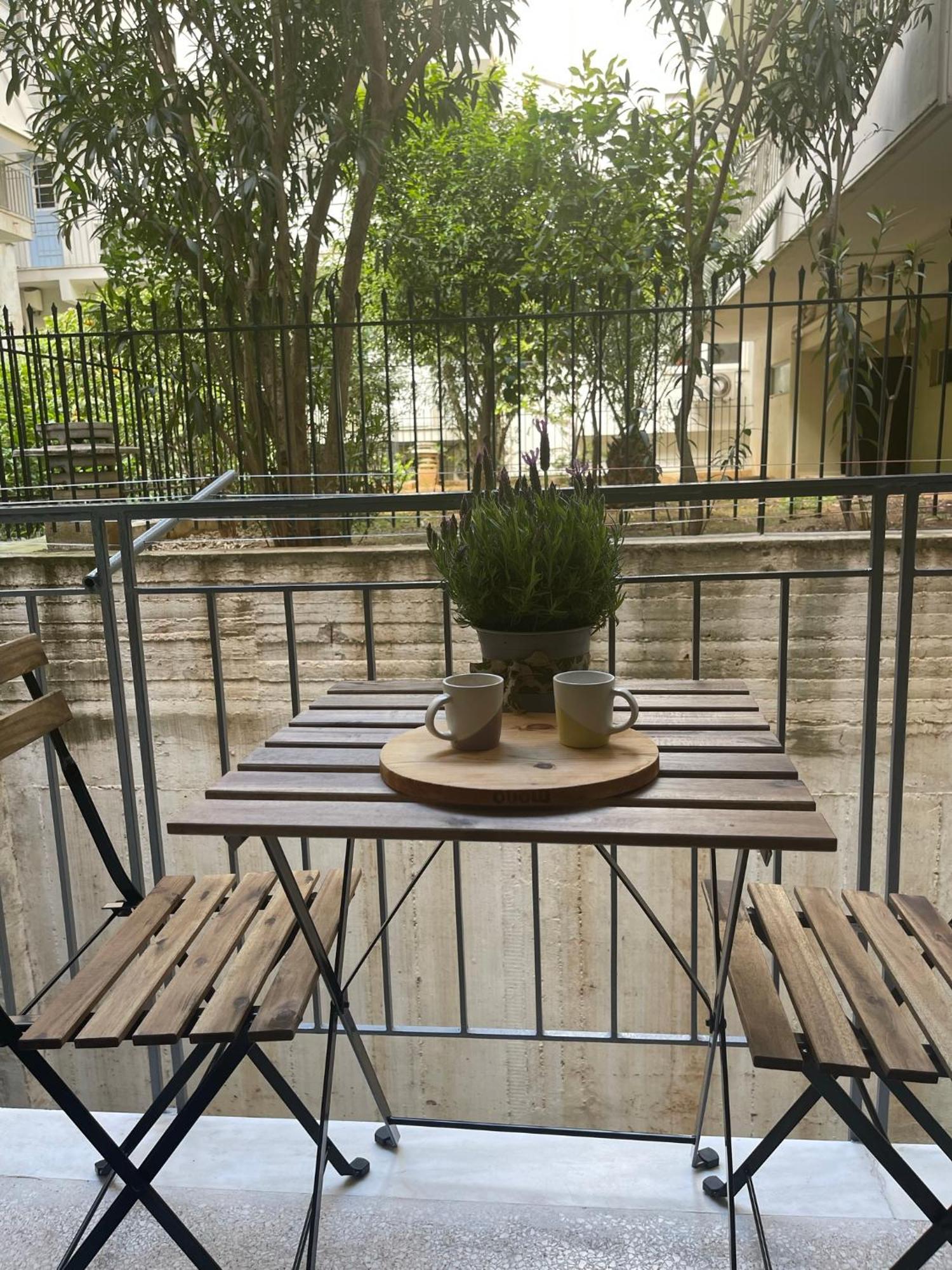 Antinoros Inn, Stylish Apartment,3' To Metro Athén Kültér fotó